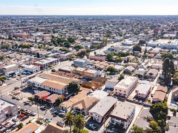 822 W 42nd Pl, Los Angeles, CA 90037