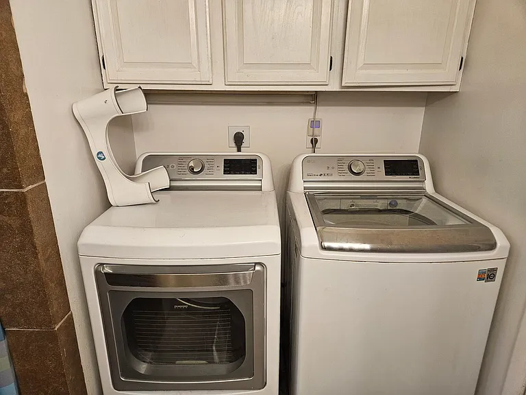575 N 200 W — Photo 10