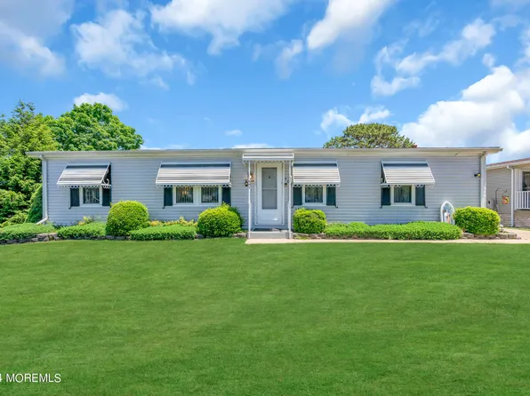 401 MAPLEHURST, MANCHESTER, NJ 08759