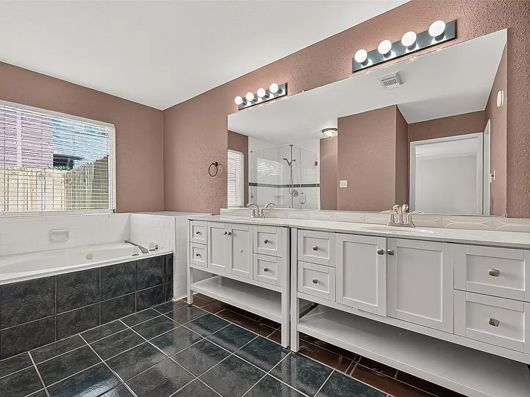 2922 Cotton Stock Dr — Photo 33