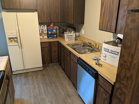 5th image of 8649 W Austin St