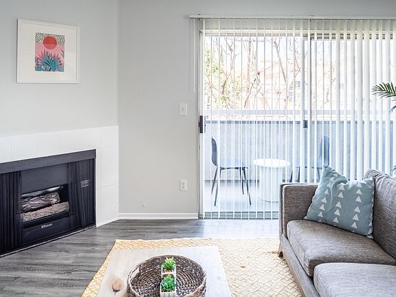 5th image of 4406 Cahuenga Blvd APT 201