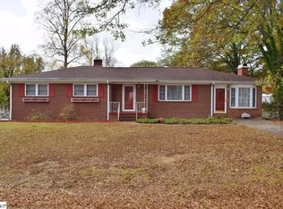 304 Rangeview Cir, Greenville, SC 29617