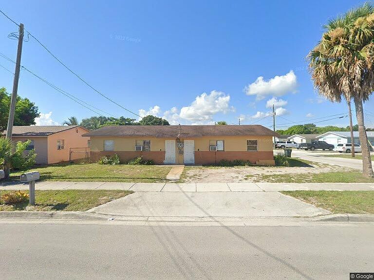 1st image of 1513 Th Ave
