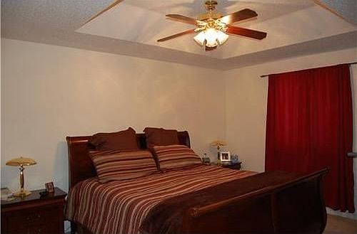 5th image of 7692 N Southwood Cir