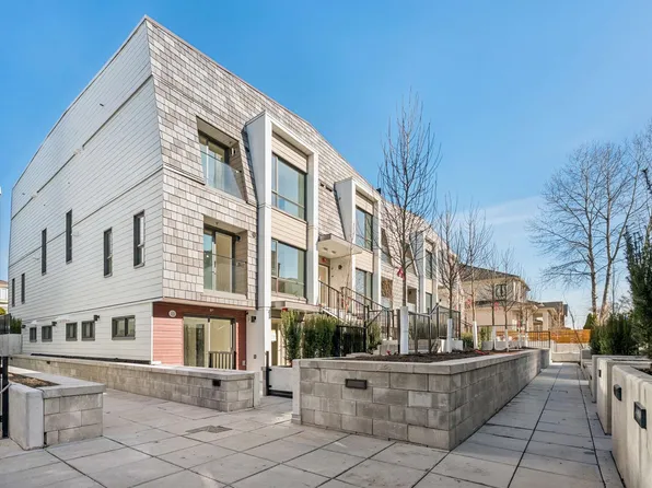 378 W 45th Ave #105, Vancouver, BC V5Y 2V8