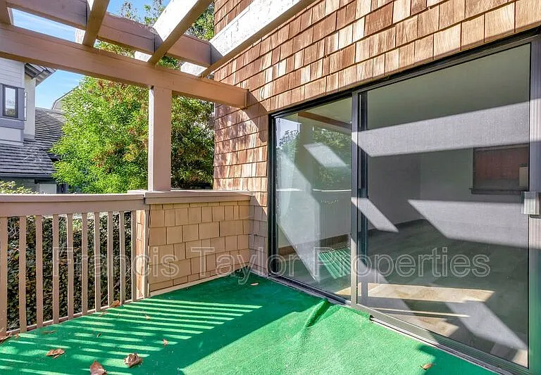 8840 Villa La Jolla Dr #211 — Photo 25