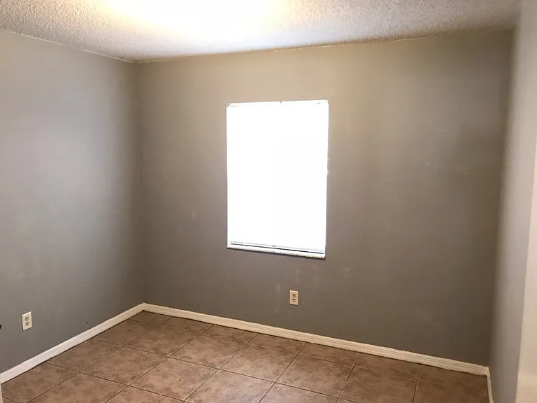 2415 S Cedar Ave #B — Photo 7