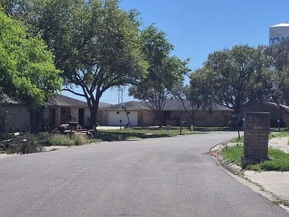 4th image of 2310 Orbit Ave