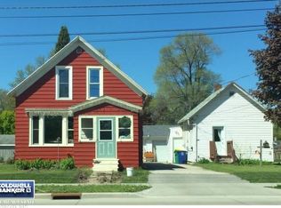 911 Velp Ave, Green Bay, WI 54303