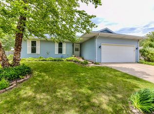 2709 Susan Stone Dr, Urbana, IL 61802