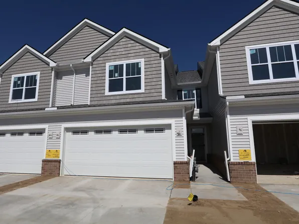 2505 Salt Springs Dr, Saline, MI 48176