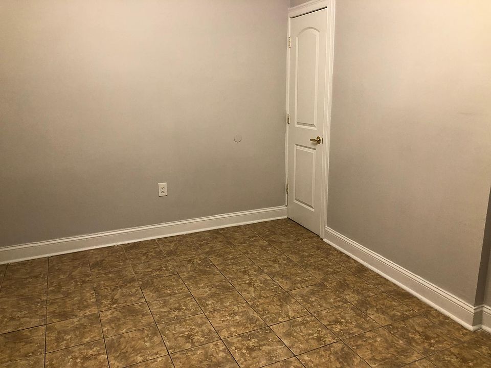 2nd image of 67 Stuyvesant Ave #31F
