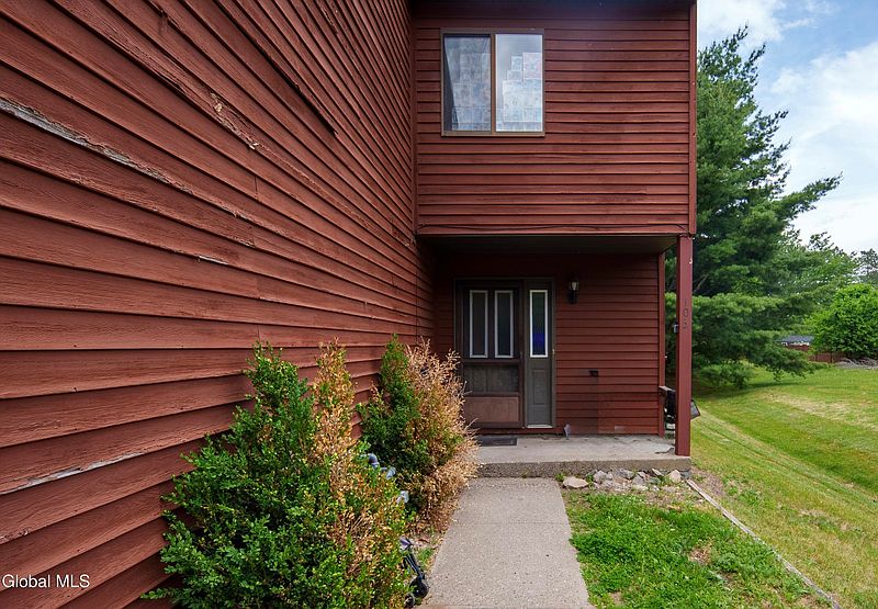 2nd image of 101-103 Stone Ridge Court