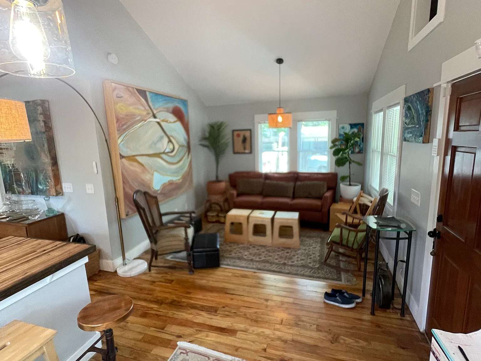 2 bed, 850 sqft, $1,500 — Photo 3