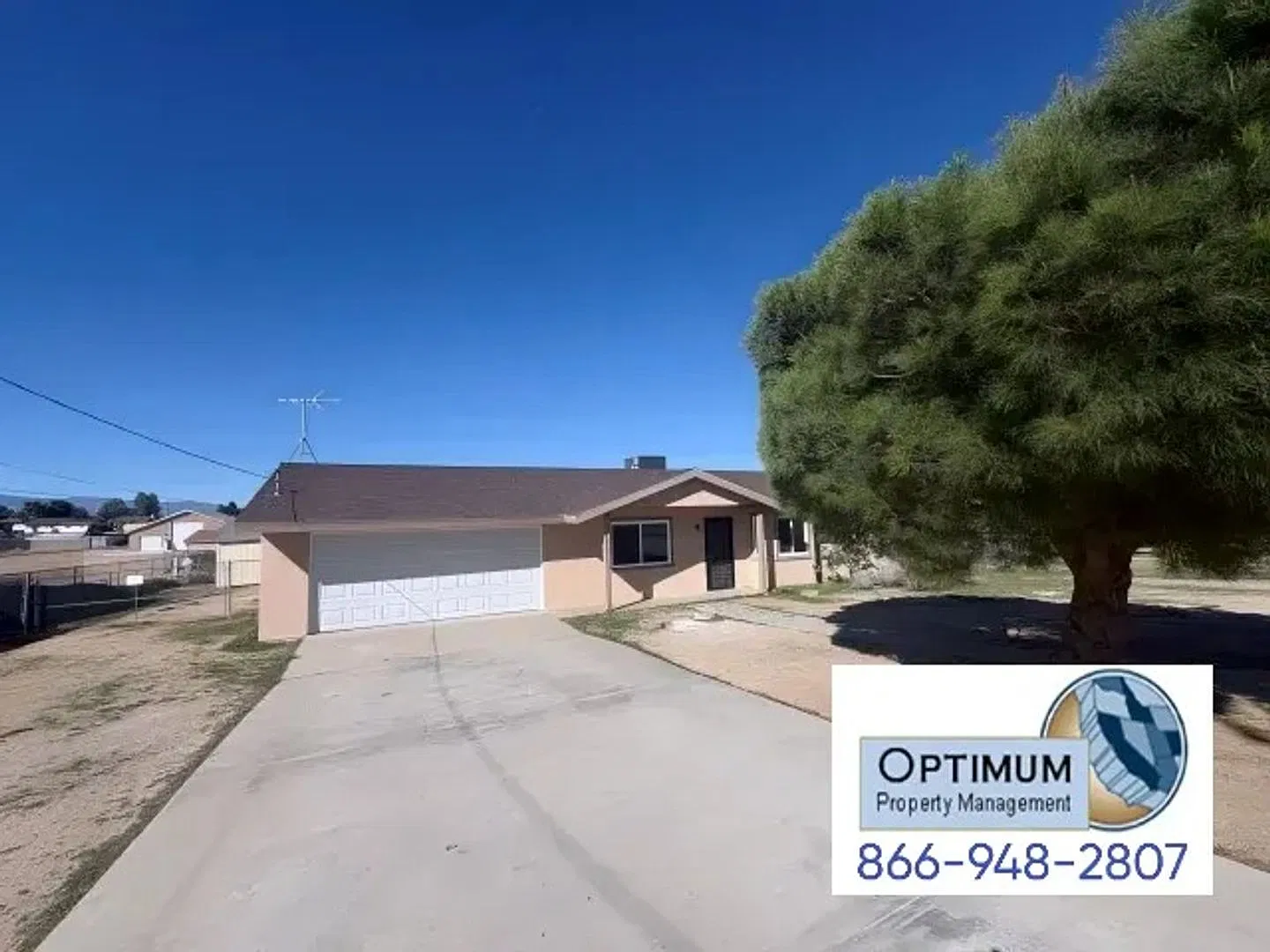 Charming Hesperia Home on a Spacious Lot — Photo 2