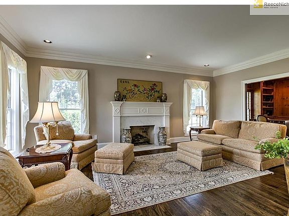5th image of 18100 Berryhill Dr