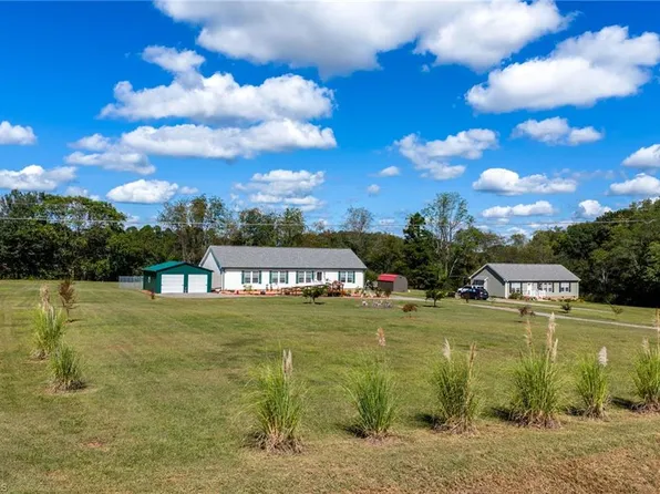 1307 Union Grove Church Rd, Yadkinville, NC 27055