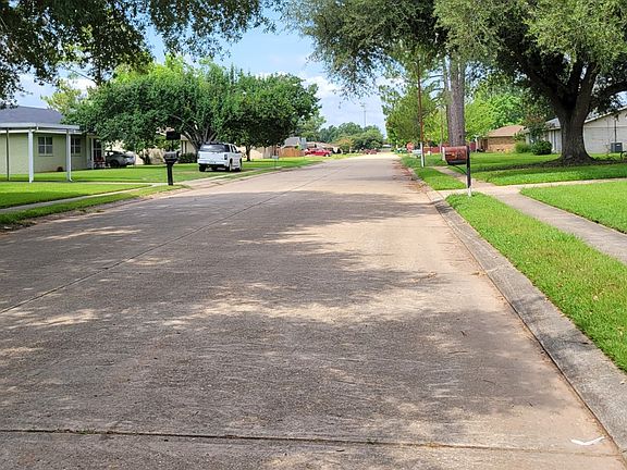 5th image of 5803 Skylark Dr