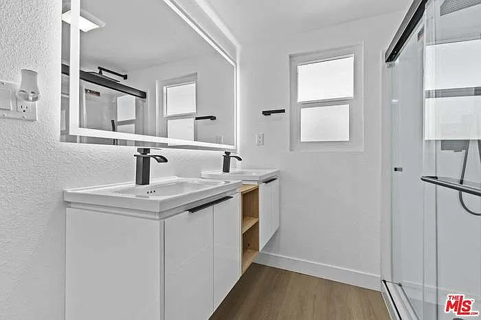 3 bed, 1796 sqft, $2,800 — Photo 2