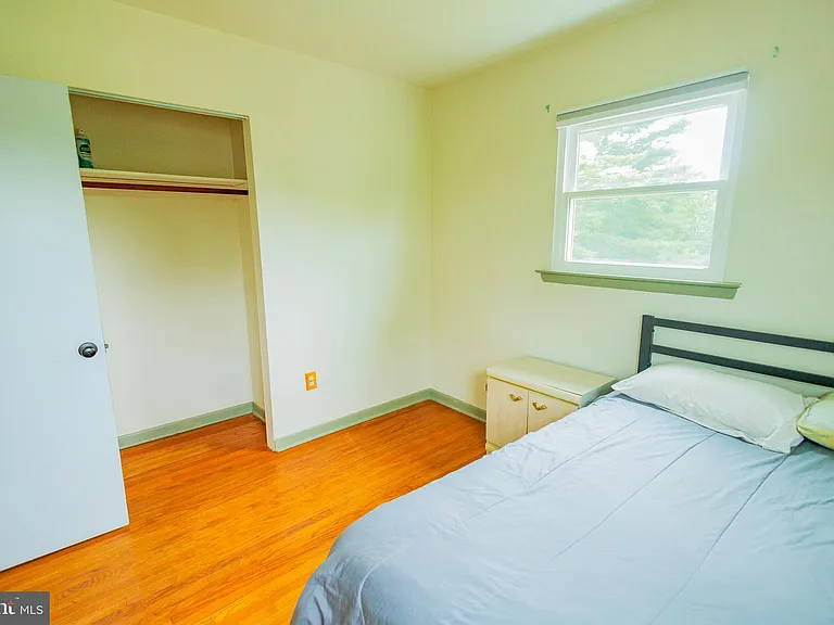 300 Macclelland Ave — Photo 31