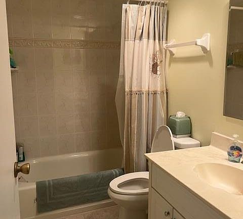 5th image of 2600 Bogey Ln #2-D