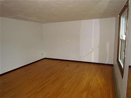 Additional Living Room