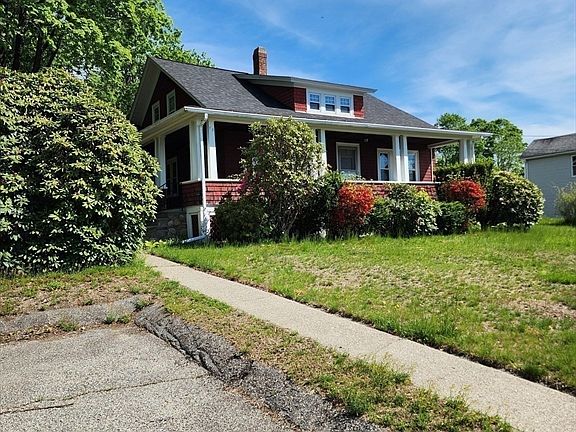3rd image of 72 W Main St