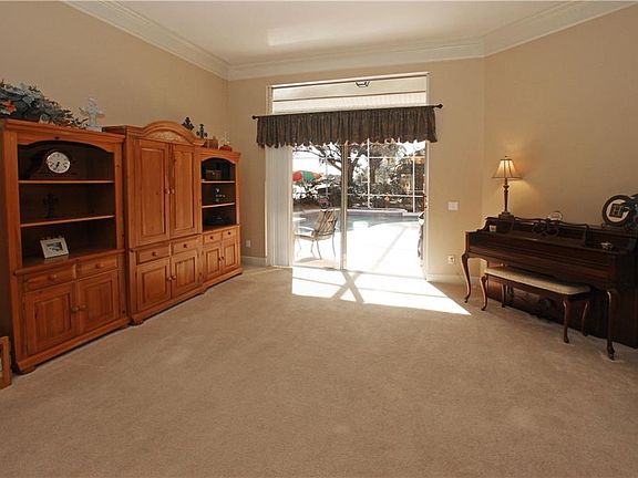 4th image of 8606 Dover Oaks Ct