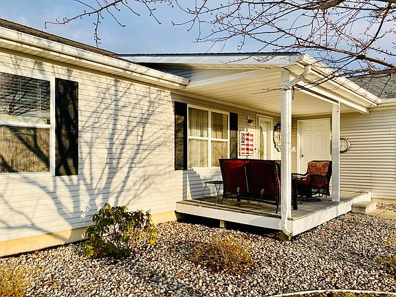 2nd image of 8888 Wabasis Shore Dr NE