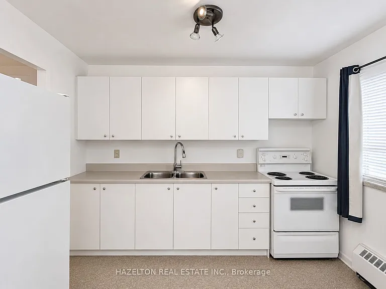 1665 Bloor St E #1001 — Photo 3