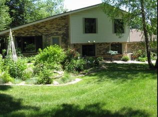 15065 18th Ave N, Plymouth, MN 55447