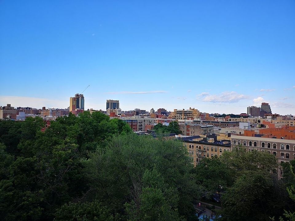 1st image of 421 Manhattan Ave #D