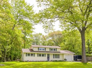 17 Middleton Dr, New Fairfield, CT 06812