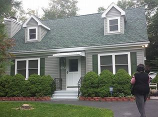 1776 Rolling Hills Dr, Tobyhanna, PA