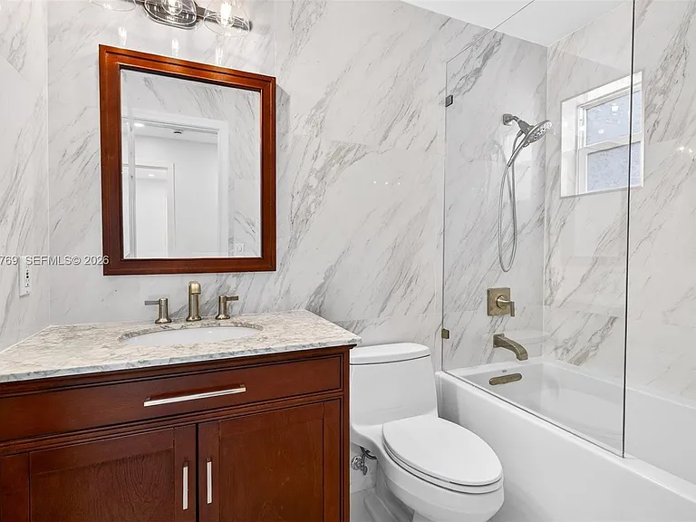4010 NE 22nd Ave — Photo 27