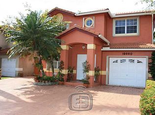 19660 NW 84th Ct, Hialeah, FL 33015