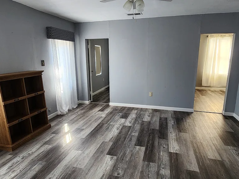 133 Hilton Ave NW — Photo 9