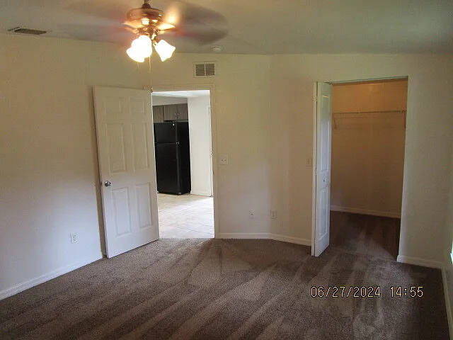 446 Elsie Ave — Photo 4