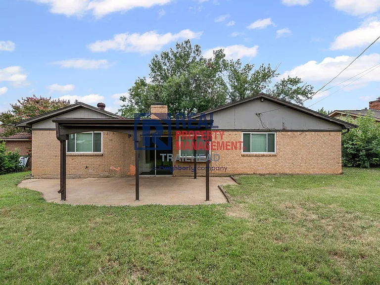 6264 Jennie Dr — Photo 20