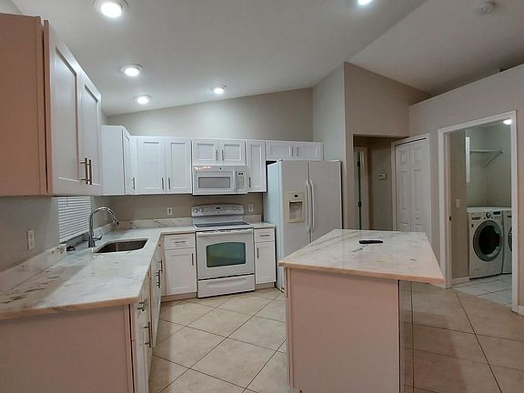 4th image of 1820 NE 19th Pl