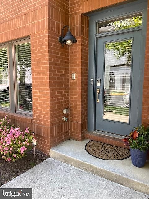 1st image of 2908 Penny Ln