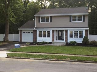 123 Chatham Rd, Mount Laurel, NJ 08054