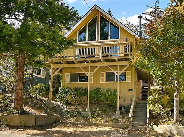 28819 Cedar Dr, Lake Arrowhead, CA 92352