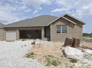 1180 N Cardinal Ave, Republic, MO 65738