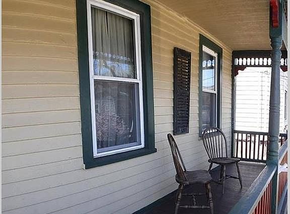 4th image of 14 Pardee Pl