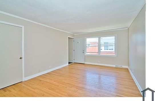 3rd image of 118 N Menard Ave APT 2A