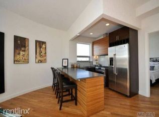 1112 30th Dr, Astoria, NY 11102