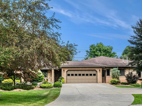 16907 Elwell Rd, Belleville, MI 48111