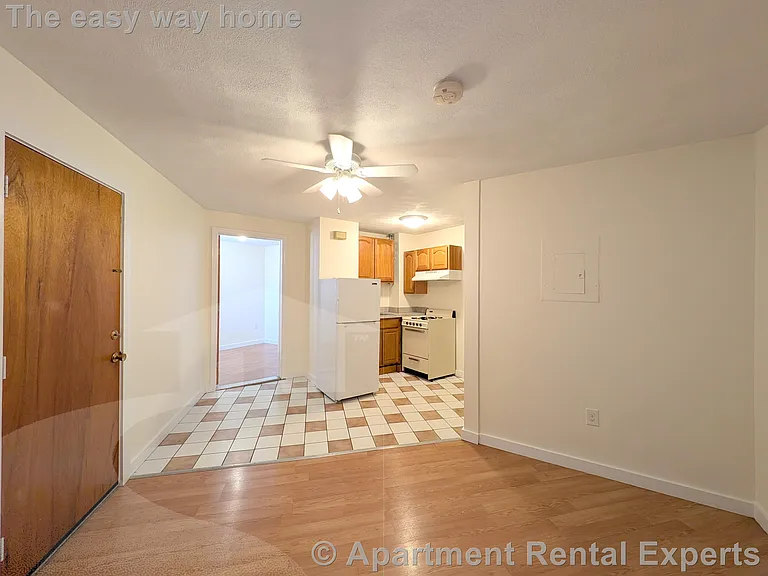 3 Holland St — Photo 9